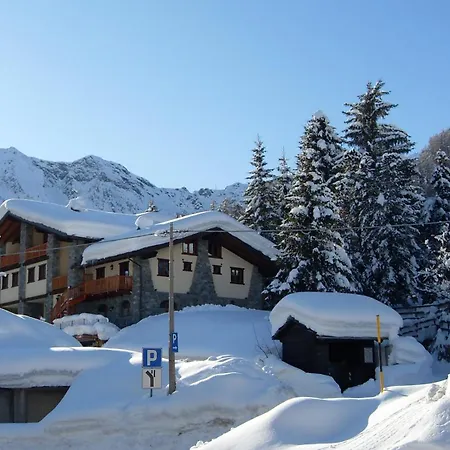 Les Myosotis Aparthotel Champoluc