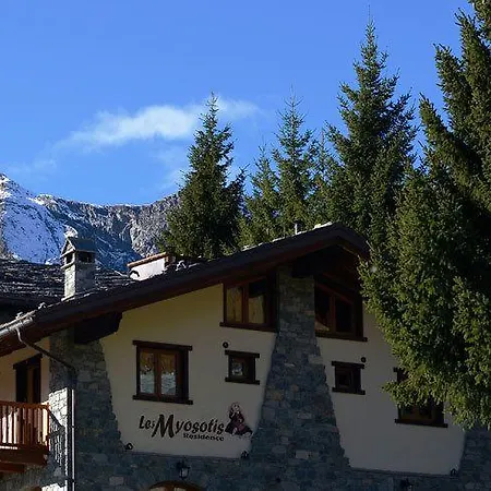 Les Myosotis Aparthotel Champoluc